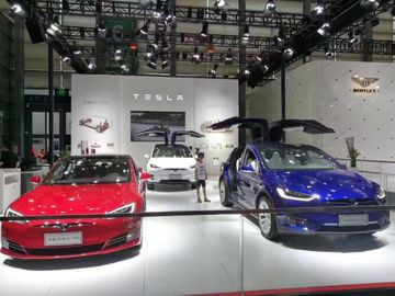 31 * l'éclairage blanc ultra lumineux d'étape de théâtre de 10W 7200k/a mené la lumière automatique de DMX pour l'exposition